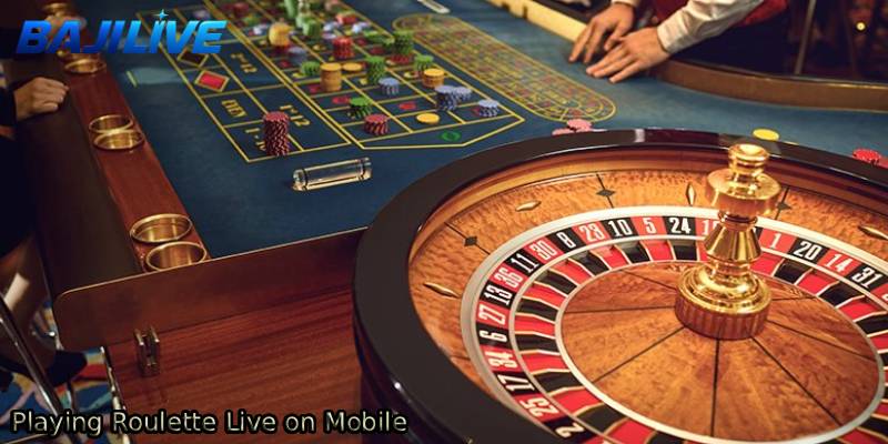 Playing-Roulette-Live-on-Mobile.